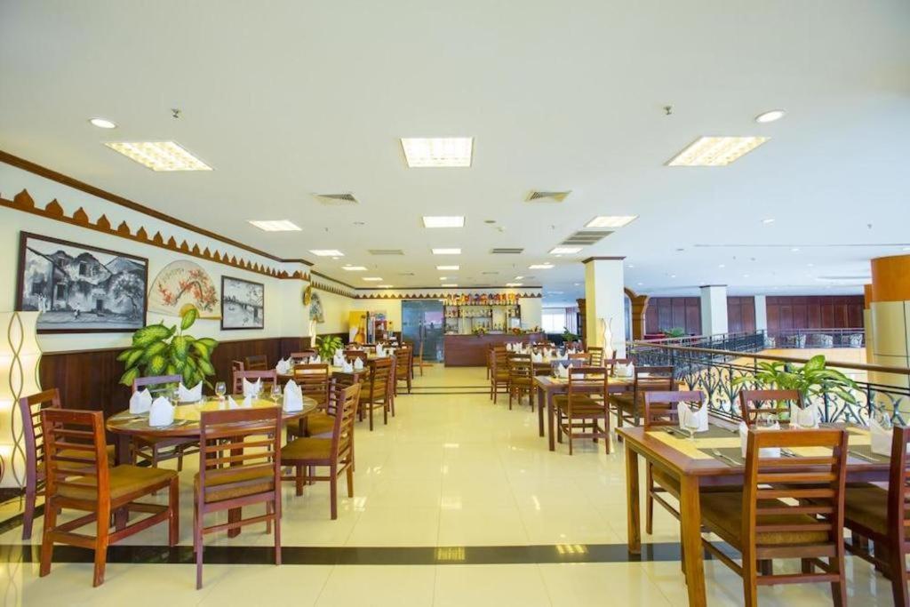 Vientiane Plaza Hotel Bagian luar foto