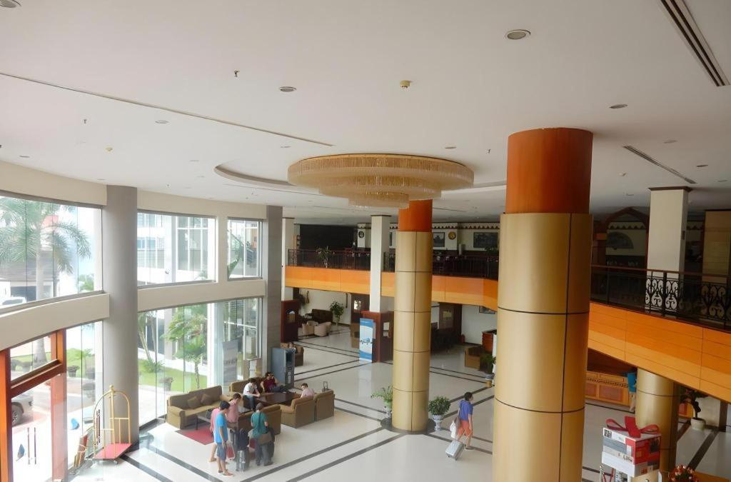 Vientiane Plaza Hotel Bagian luar foto