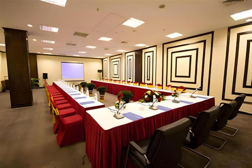 Vientiane Plaza Hotel Bagian luar foto